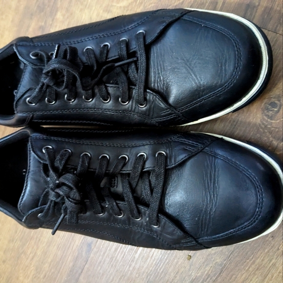 Cole Haan Black Leather Sneakers size 11 - Picture 1 of 5